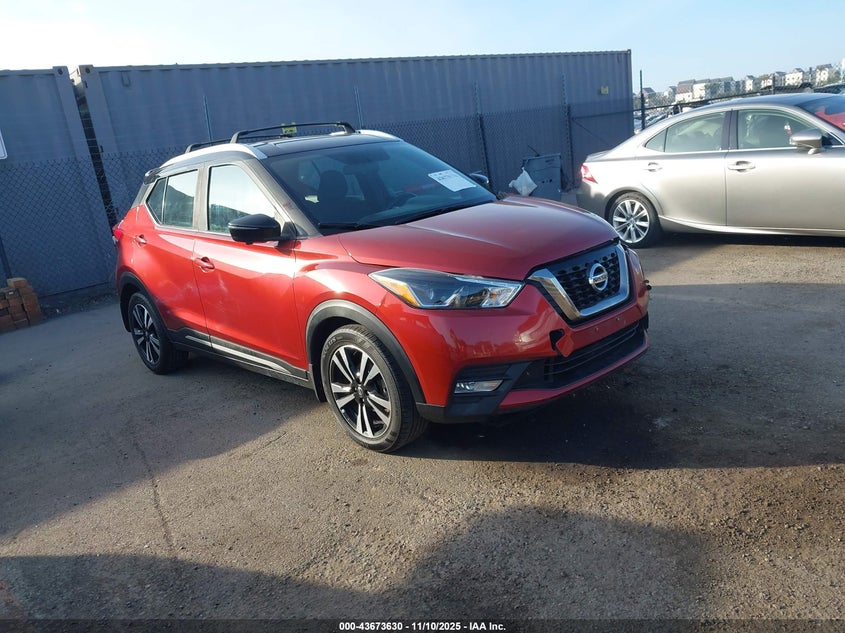 NISSAN KICKS SR