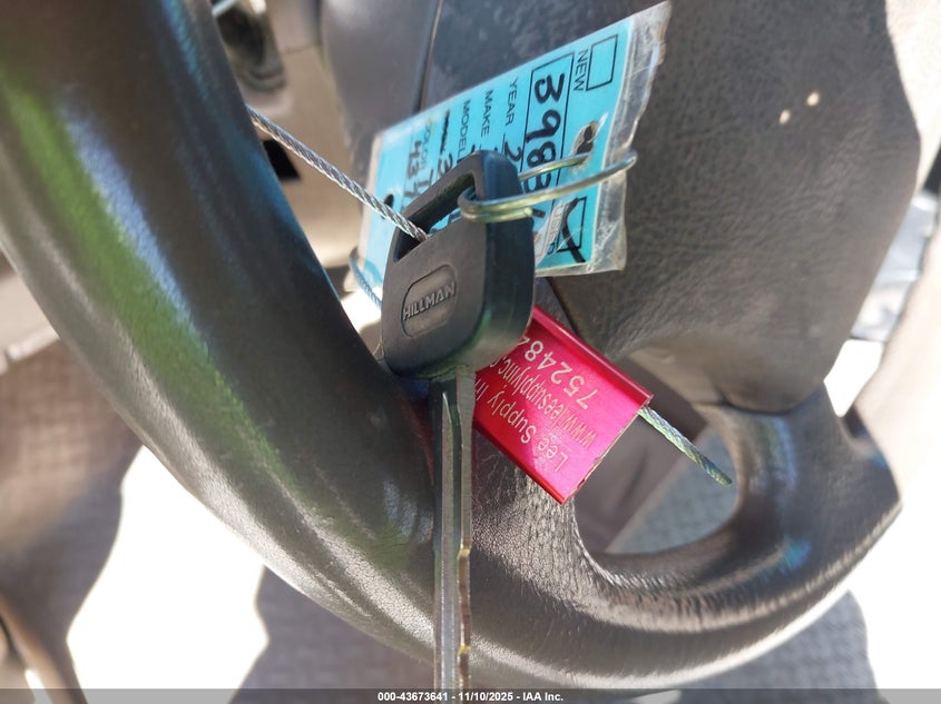 2004 Toyota Tundra Sr5 V8 VIN: 5TBET34124S437317 Lot: 43673641