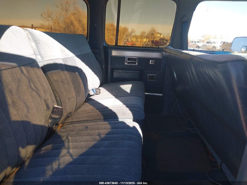 1986 GMC Suburban K1500 VIN: 1G5EK16L4GF503827 Lot: 43673645