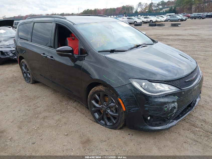 CHRYSLER PACIFICA RED S EDITION