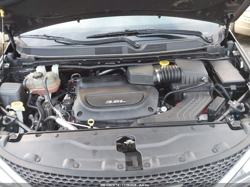 2017 CHRYSLER PACIFICA TOURING-L - 2C4RC1BG5HR758125