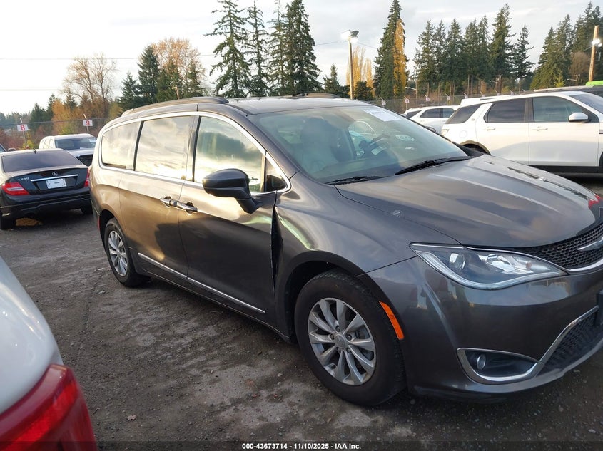 2017 CHRYSLER PACIFICA TOURING-L - 2C4RC1BG5HR758125