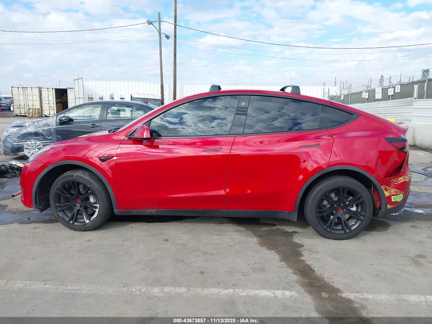 2023 Tesla Model Y Awd/Long Range Dual Motor All-Wheel Drive VIN: 7SAYGDEE1PA065333 Lot: 43673857