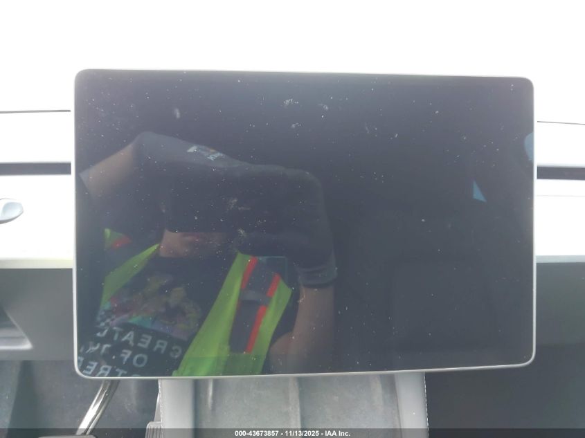 2023 Tesla Model Y Awd/Long Range Dual Motor All-Wheel Drive VIN: 7SAYGDEE1PA065333 Lot: 43673857