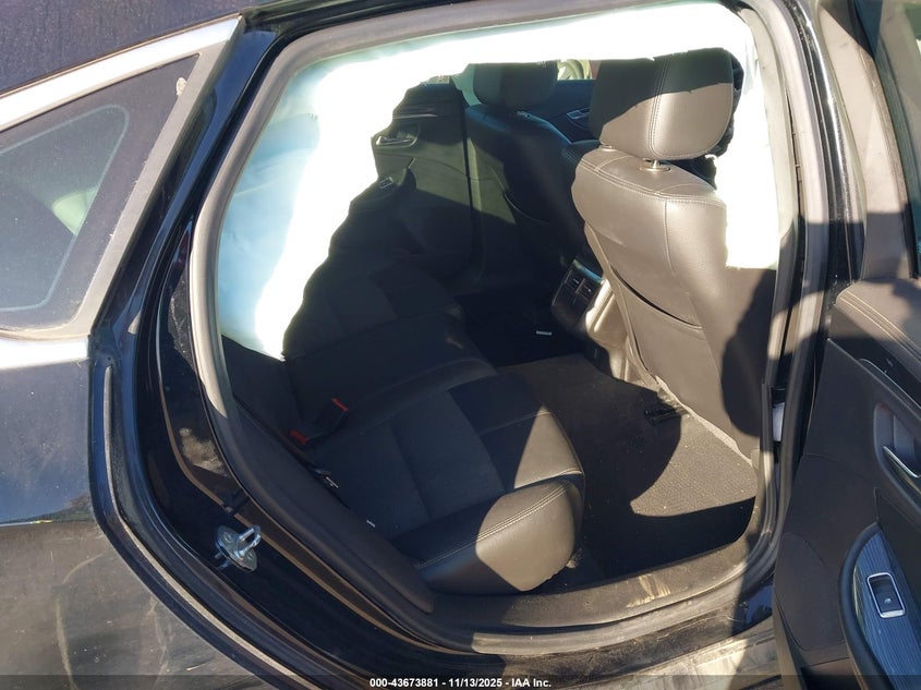 2017 CHEVROLET IMPALA 1LT - 1G1105S31HU186119