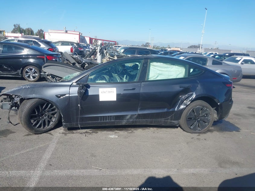 2024 Tesla Model 3 Long Range Dual Motor All-Wheel Drive/Rear-Wheel Drive VIN: 5YJ3E1EA3RF738802 Lot: 43673891