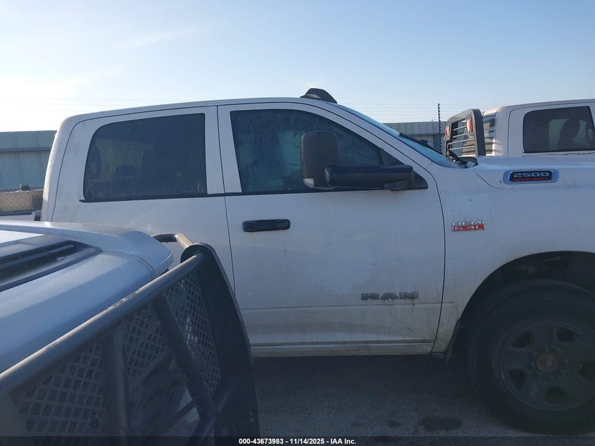 2019 Ram 2500 Tradesman 4X4 8' Box VIN: 3C6UR5HJ5KG577484 Lot: 43673983