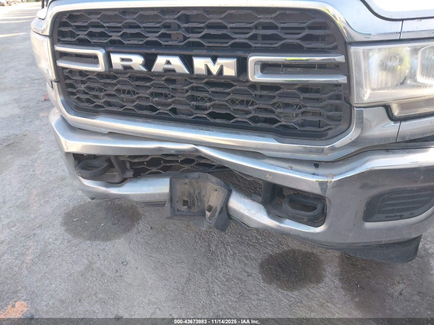 2019 Ram 2500 Tradesman 4X4 8' Box VIN: 3C6UR5HJ5KG577484 Lot: 43673983