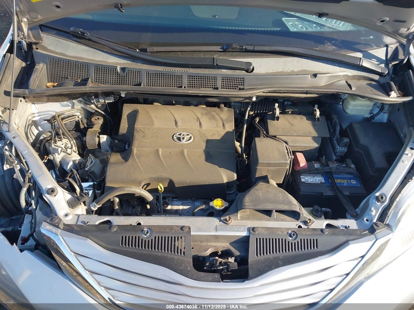 5TDKK3DC2FS684189 2015 TOYOTA SIENNA photo no. 10