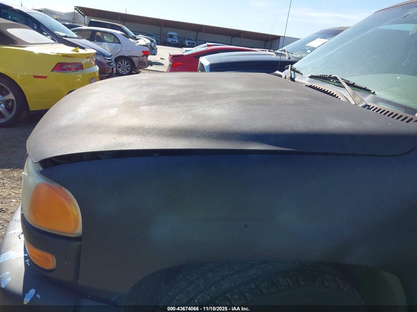 2005 GMC Sierra 1500 VIN: 1GTEC14X05Z357143 Lot: 43674066