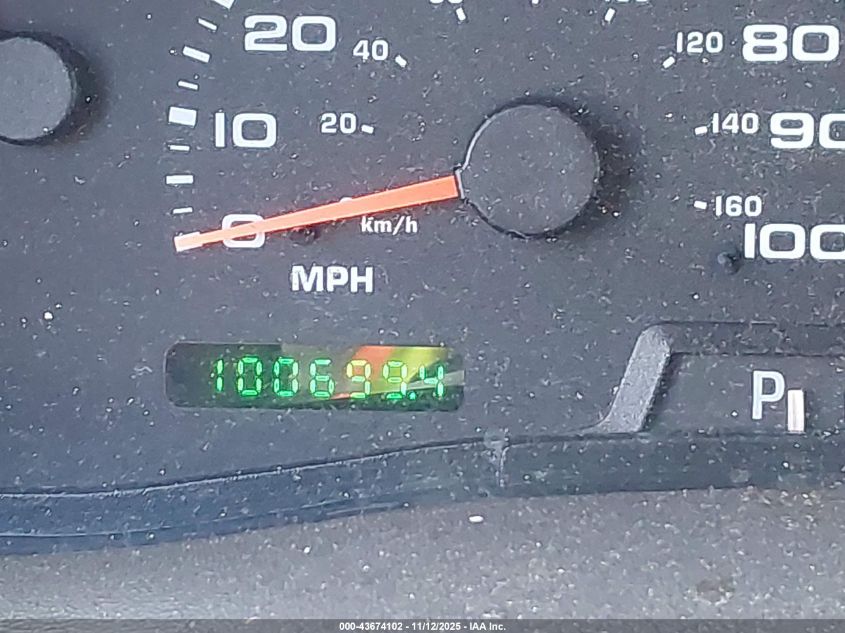 2003 Ford F-250 Lariat/Xl/Xlt VIN: 1FTNX21L03EA22299 Lot: 43674102