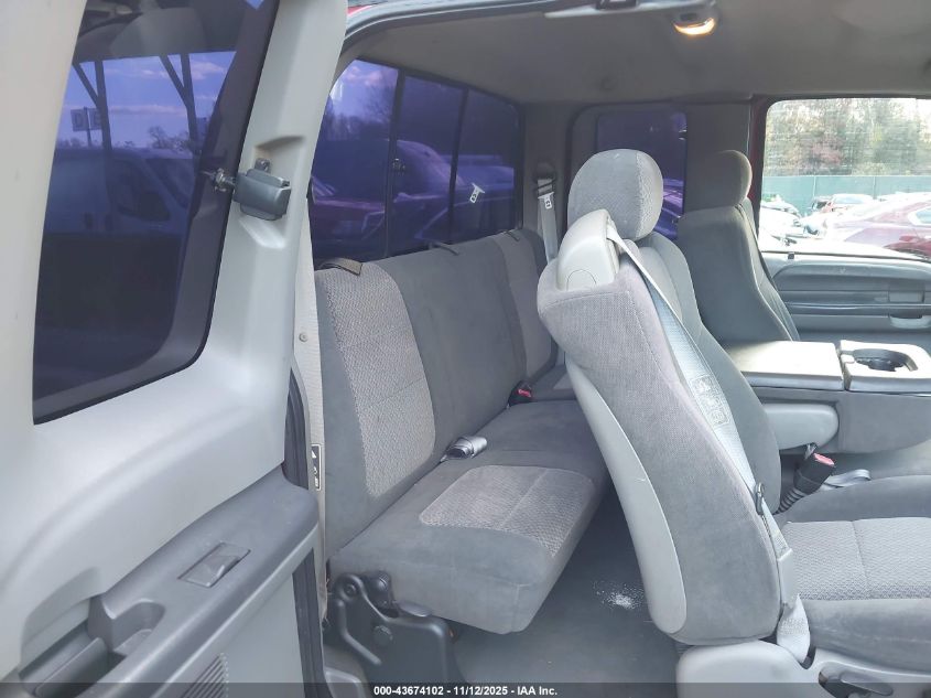 2003 Ford F-250 Lariat/Xl/Xlt VIN: 1FTNX21L03EA22299 Lot: 43674102