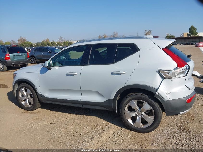 2021 Volvo Xc40 T4 Momentum VIN: YV4AC2HK8M2536571 Lot: 43674134