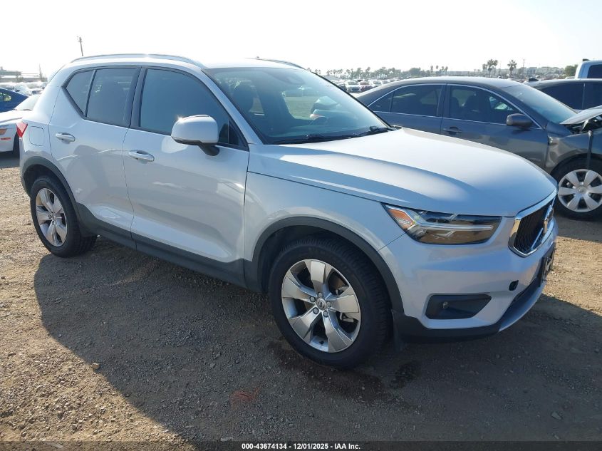 2021 Volvo Xc40 T4 Momentum