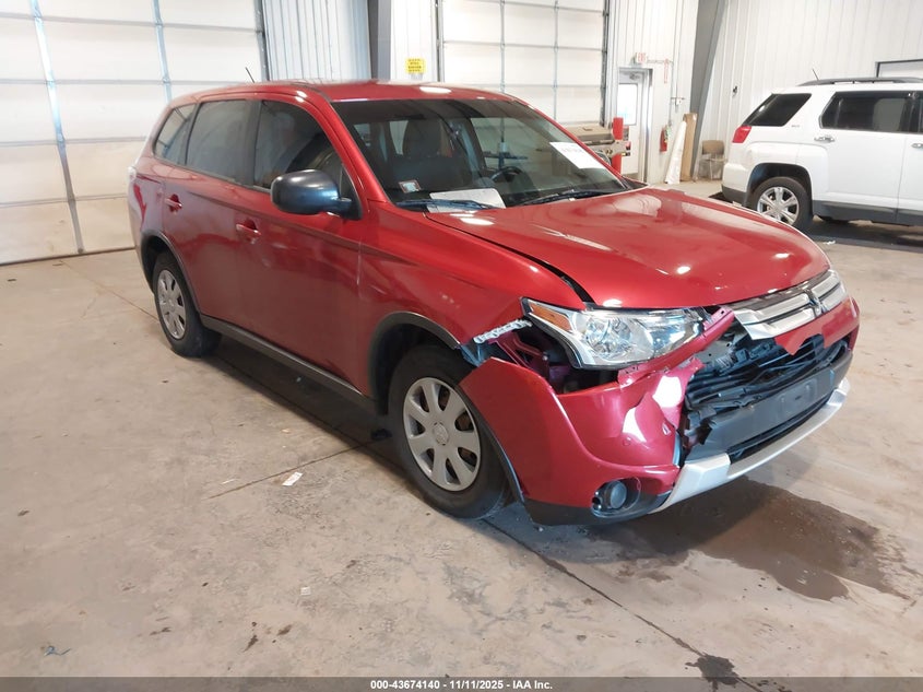 MITSUBISHI OUTLANDER ES