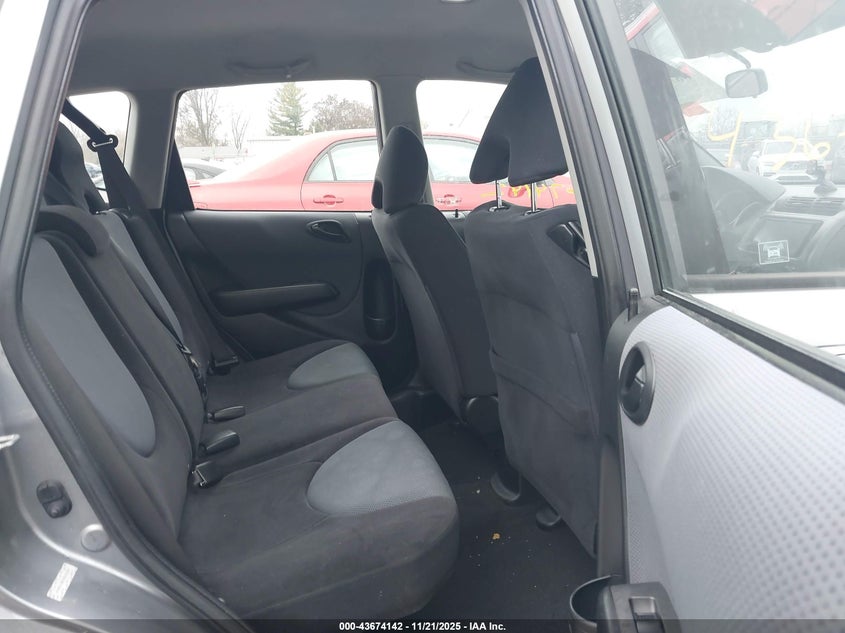 JHMGD38638S063654 2008 HONDA FIT photo no. 8