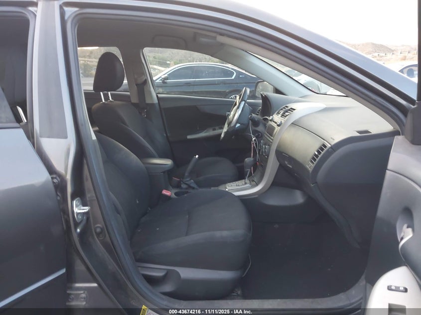 2T1BU4EE3BC712584 2011 TOYOTA COROLLA photo no. 5