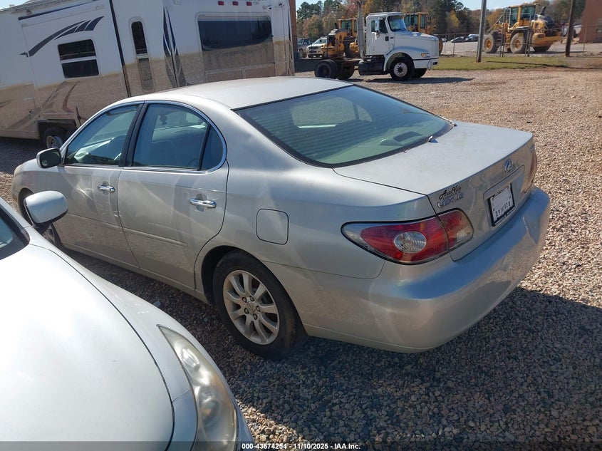 JTHBF30G035038498 2003 LEXUS ES photo no. 3