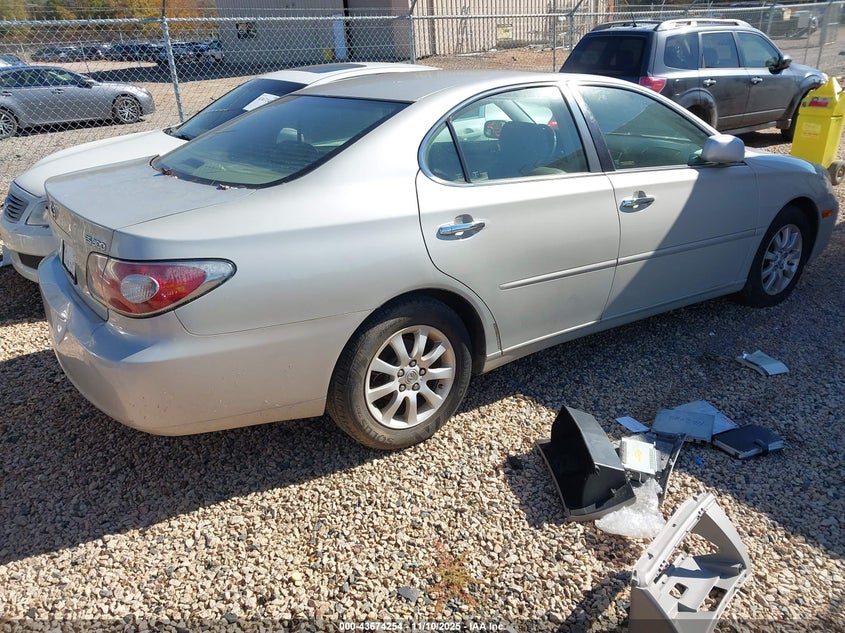 JTHBF30G035038498 2003 LEXUS ES photo no. 4