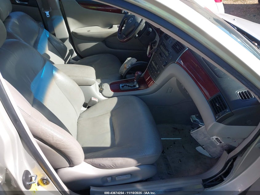 JTHBF30G035038498 2003 LEXUS ES photo no. 5