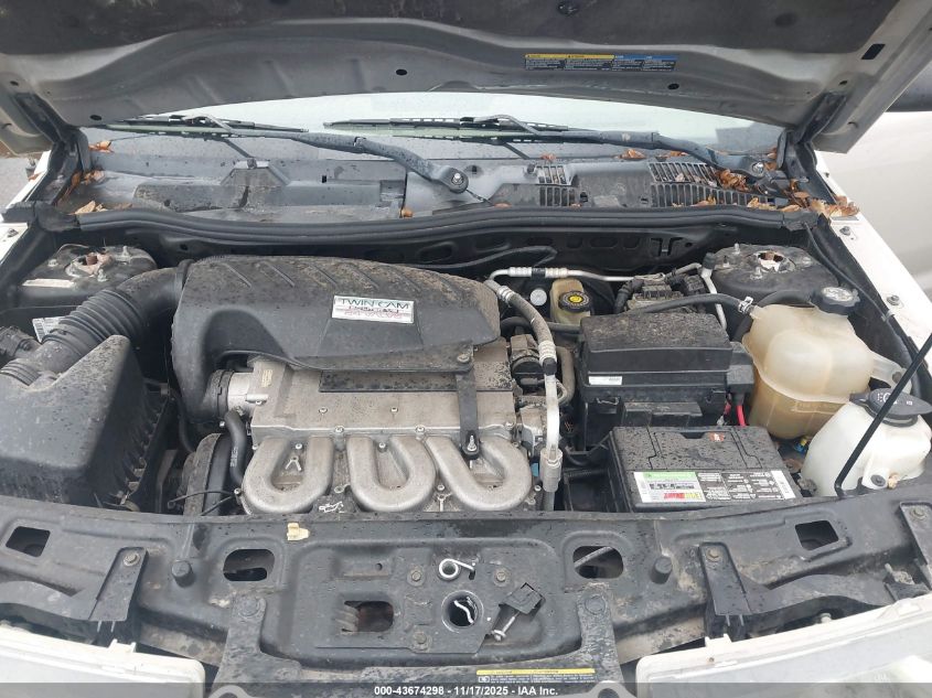 2002 Saturn Vue V6 VIN: 5GZCZ63B72S821833 Lot: 43674298