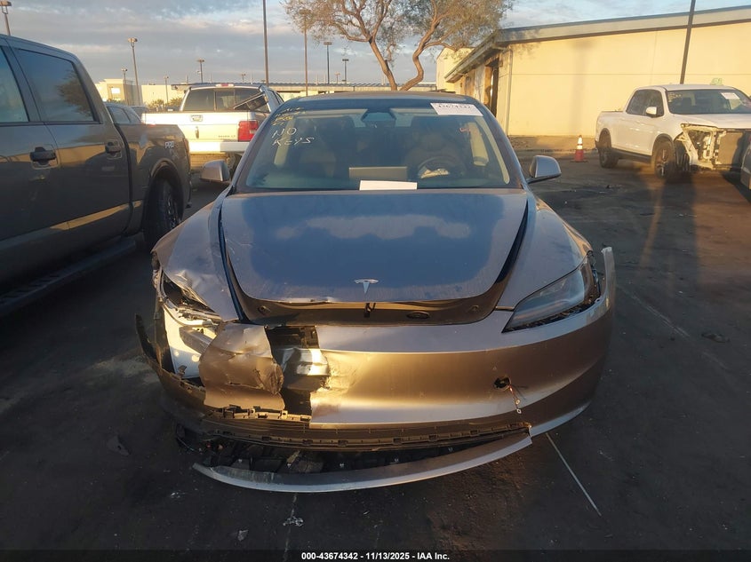 2025 Tesla Model 3 Long Range Rear-Wheel Drive/Standard VIN: 5YJ3E1EA6SF032672 Lot: 43674342