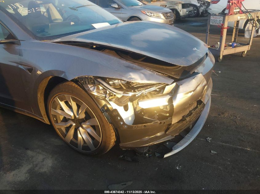 2025 Tesla Model 3 Long Range Rear-Wheel Drive/Standard VIN: 5YJ3E1EA6SF032672 Lot: 43674342