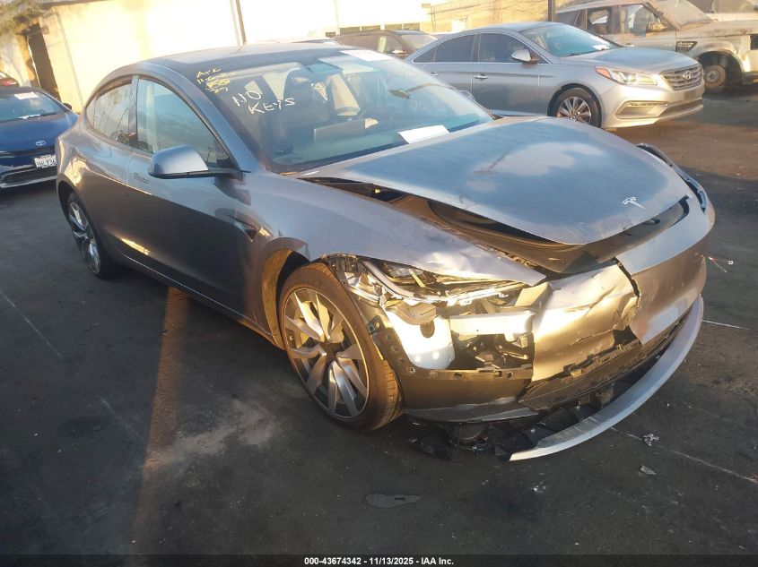 TESLA MODEL 3 LONG RANGE REAR-WHEEL DRIVE/STANDARD