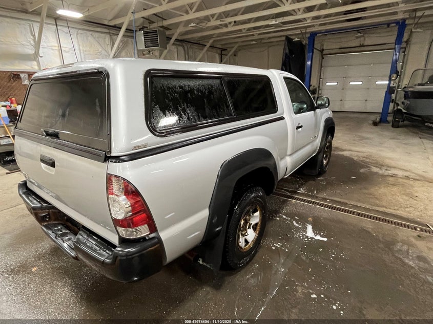 5TEPX4EN9AZ733364 2010 TOYOTA TACOMA photo no. 4