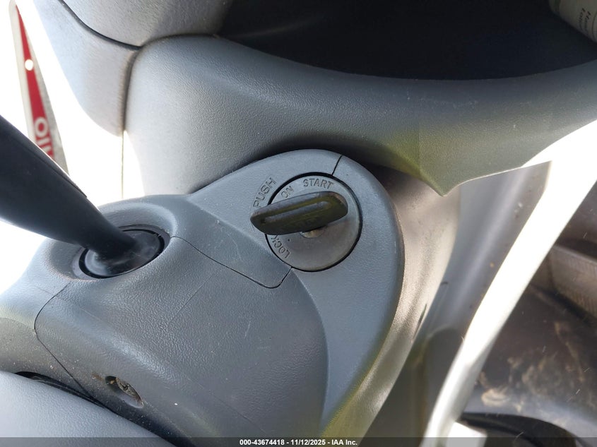 2003 Toyota Echo VIN: JTDBT123835032991 Lot: 43674418