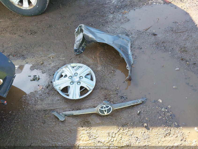 2003 Toyota Echo VIN: JTDBT123835032991 Lot: 43674418