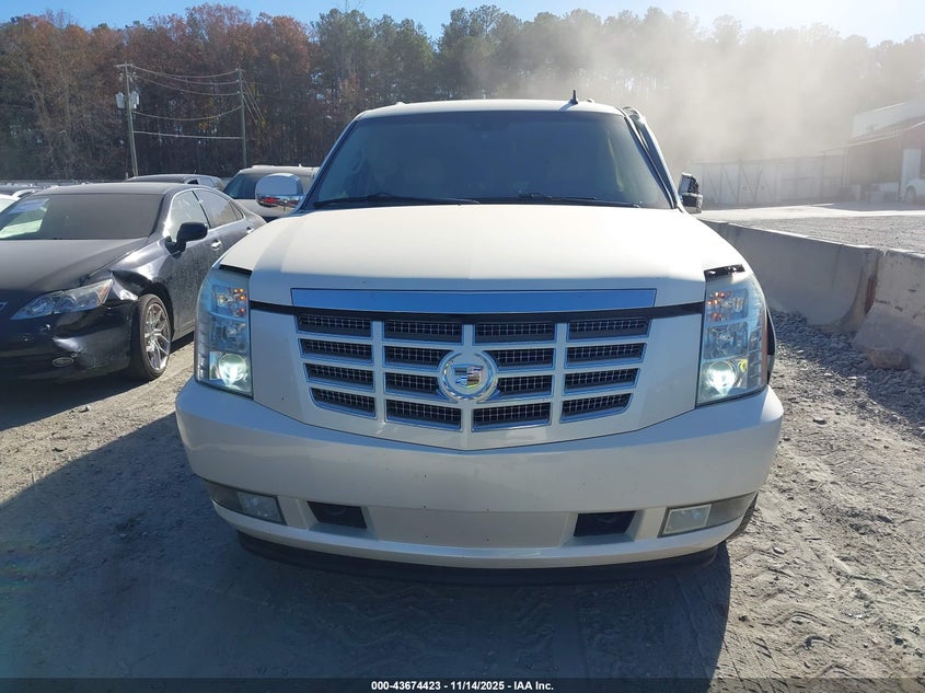 2008 Cadillac Escalade Standard VIN: 1GYFK63848R253798 Lot: 43674423