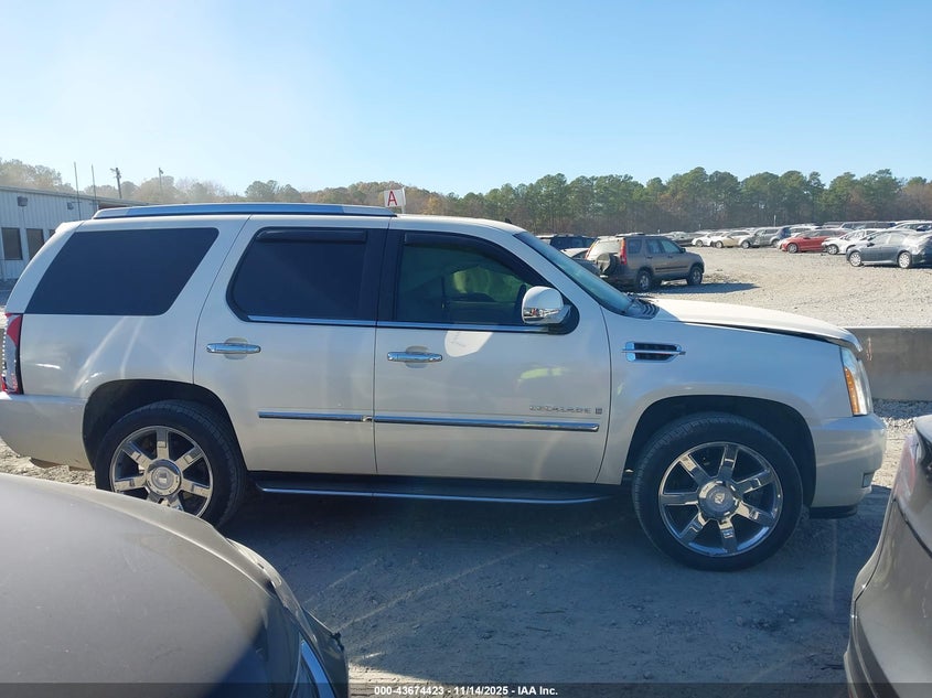 2008 Cadillac Escalade Standard VIN: 1GYFK63848R253798 Lot: 43674423