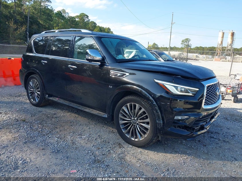 INFINITI QX80 LUXE