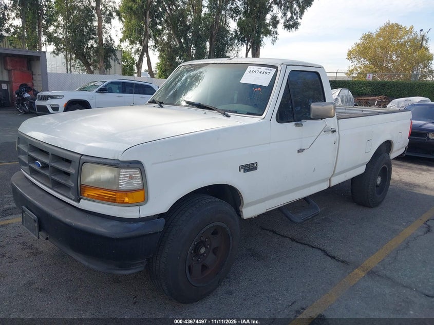 1FTHF25H8RLA89193 1994 FORD F250 photo no. 2