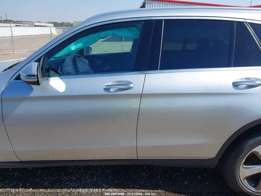 2016 Mercedes-Benz Glc 300 VIN: WDC0G4JB8GF108371 Lot: 43674498