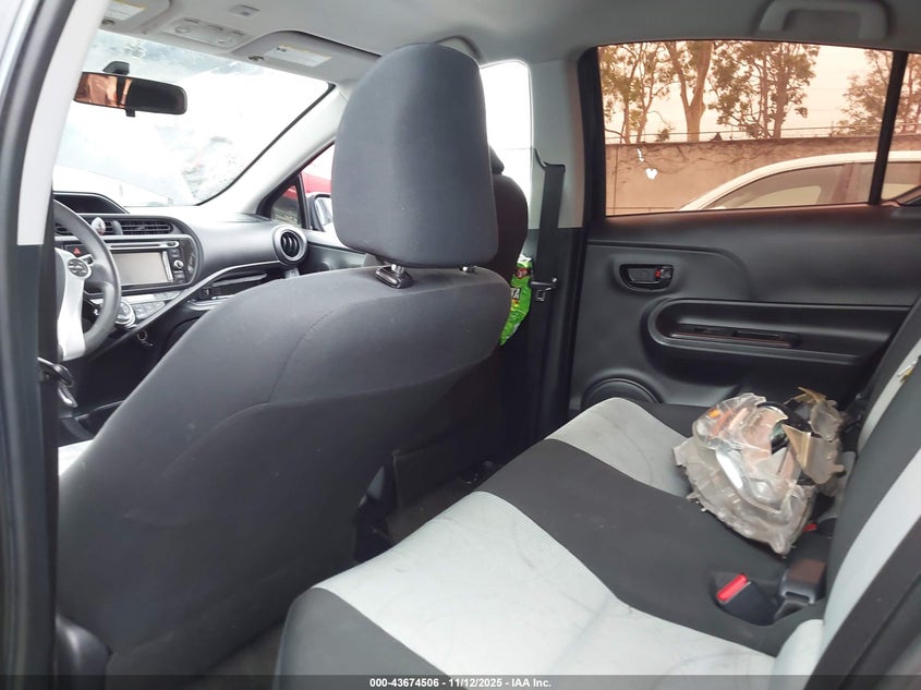 2016 Toyota Prius C One VIN: JTDKDTB3XG1123833 Lot: 43674506