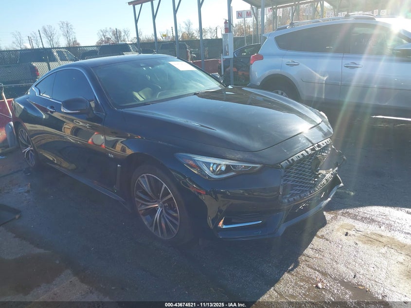 INFINITI Q60 3.0T LUXE