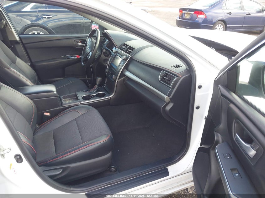 4T1BF1FK3GU558784 2016 TOYOTA CAMRY photo no. 5