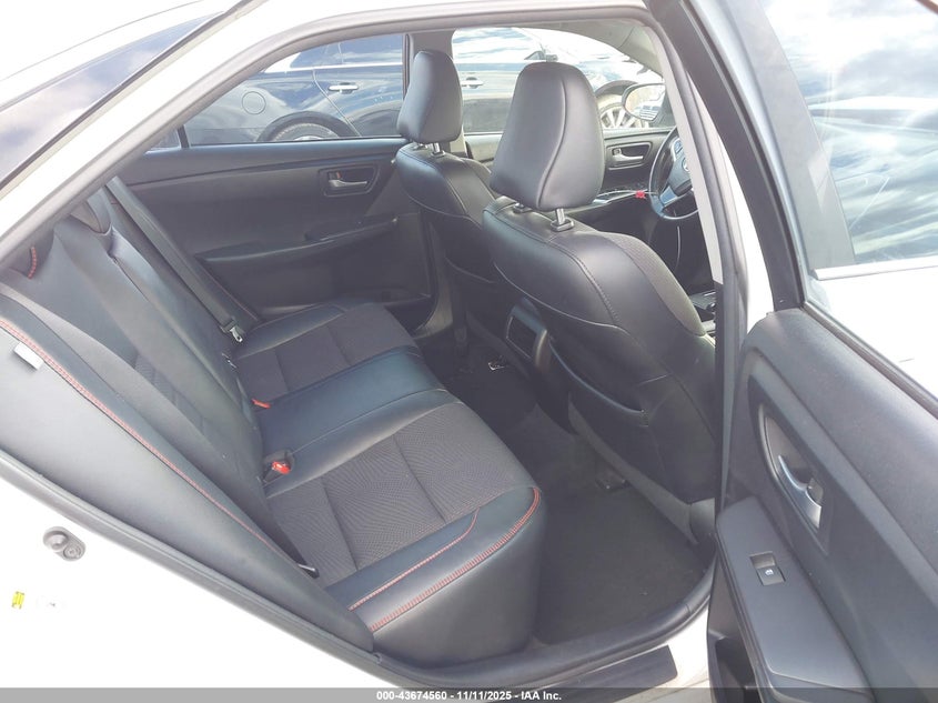 4T1BF1FK3GU558784 2016 TOYOTA CAMRY photo no. 8