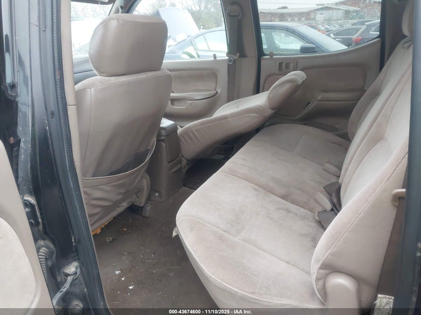 5TEHN72N61Z730325 2001 TOYOTA TACOMA photo no. 8
