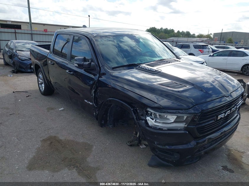 RAM 1500 LARAMIE 4X4 5 7 BOX