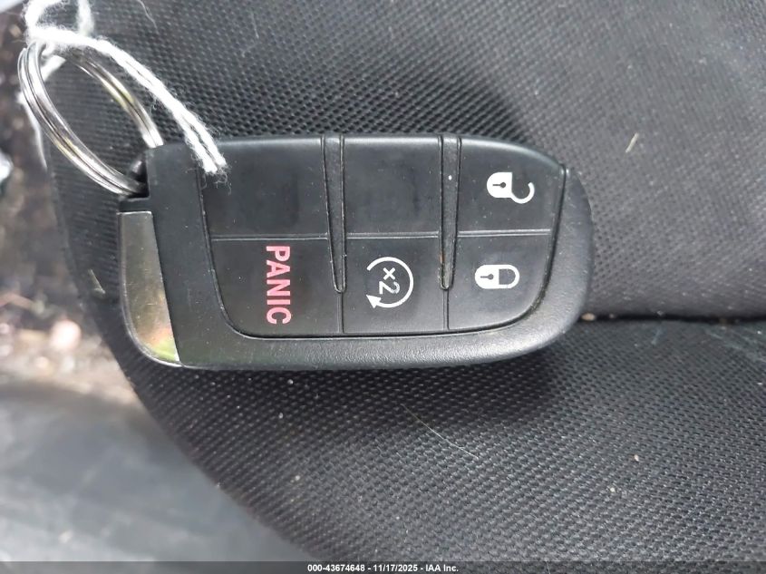 2018 Jeep Renegade Latitude 4X4 VIN: ZACCJBBB1JPJ49286 Lot: 43674648