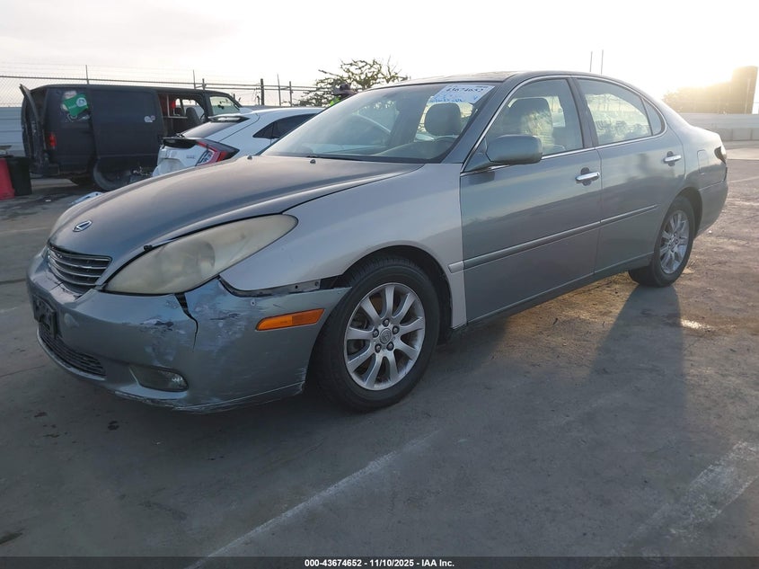 JTHBF30G330133148 2003 LEXUS ES photo no. 2