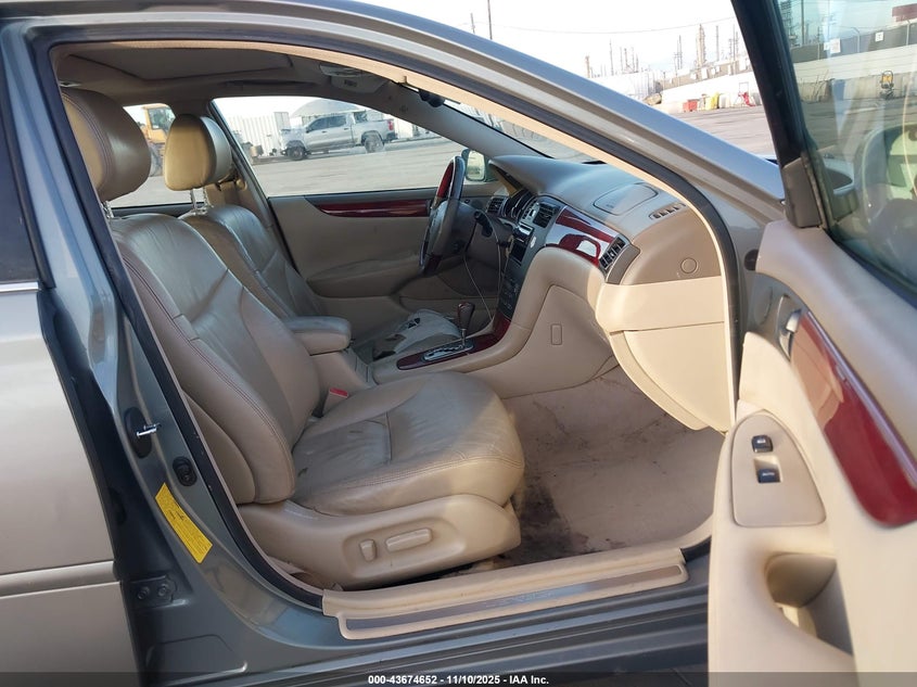 JTHBF30G330133148 2003 LEXUS ES photo no. 5