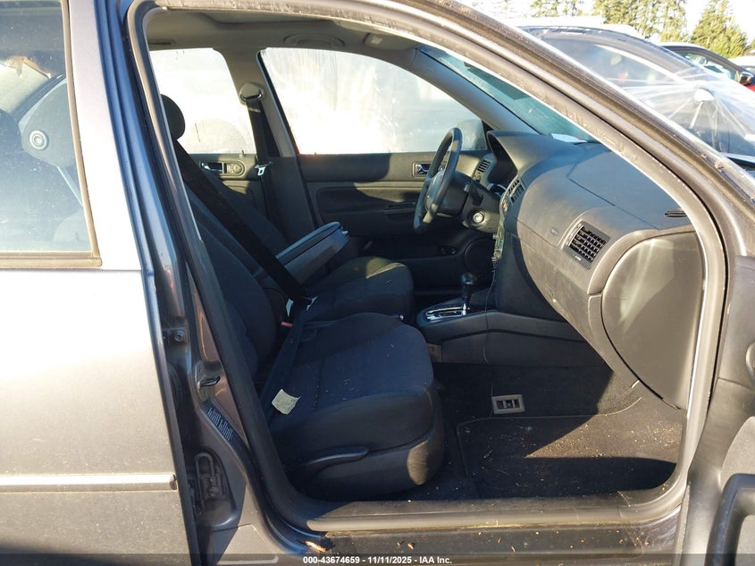 3VWSK69M05M033318 2005 VOLKSWAGEN JETTA photo no. 5