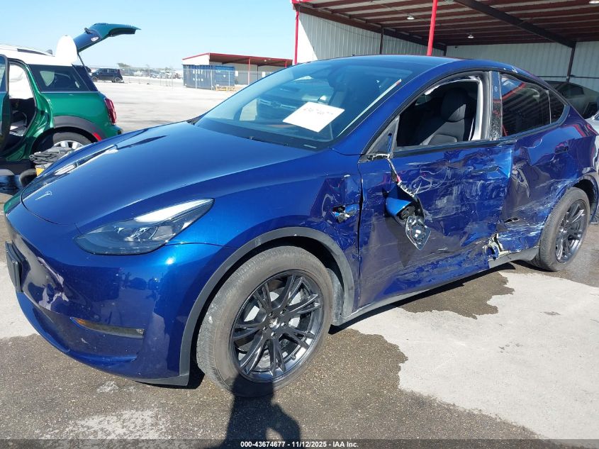 2024 Tesla Model Y Long Range Dual Motor All-Wheel Drive VIN: 7SAYGAEE6RF155047 Lot: 43674677