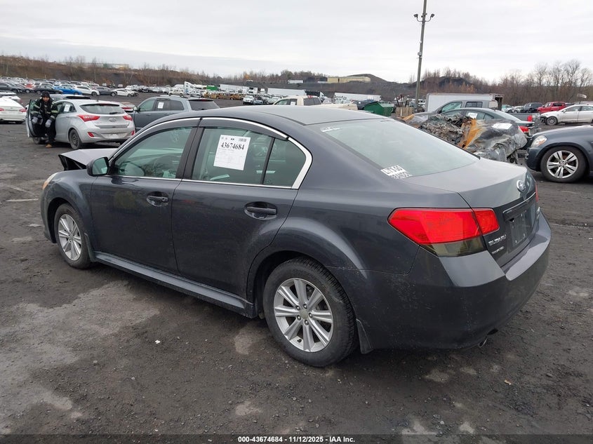4S3BMBG6XB3256005 2011 SUBARU LEGACY photo no. 3