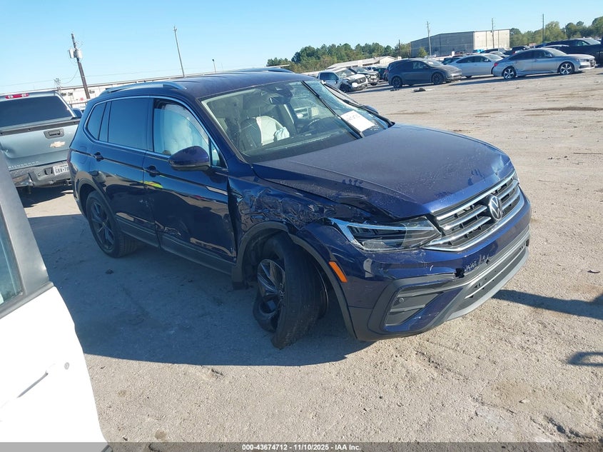 VOLKSWAGEN TIGUAN 2.0T SE