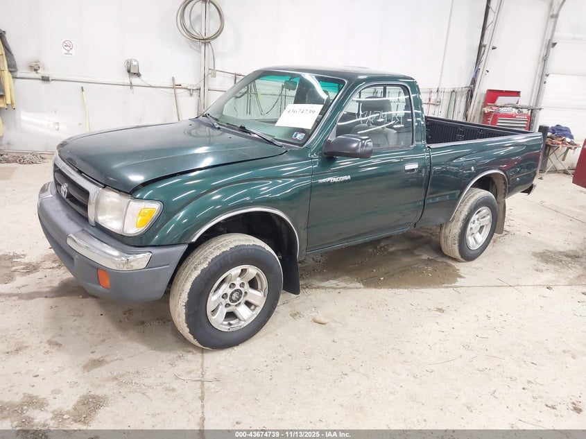 5TEPM62N5YZ708481 2000 TOYOTA TACOMA photo no. 2